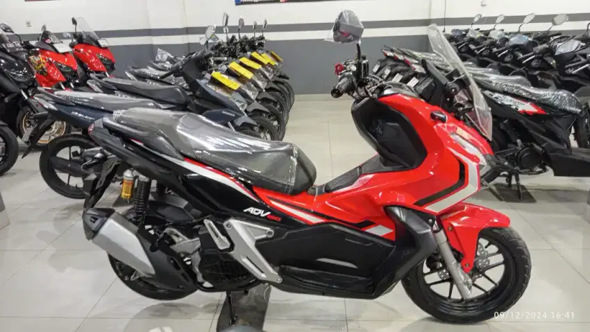 Honda adv 150 abs mesin terawat