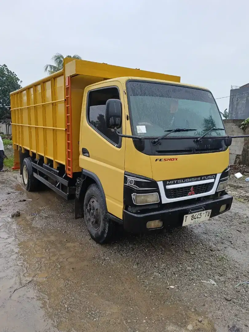 Mitsubishi Canter bak sentral FE 75 SHDX