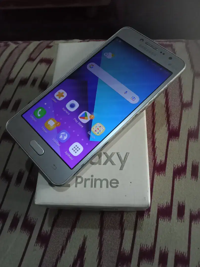 Dijual Samsung j2 prime (1,5/8)4g