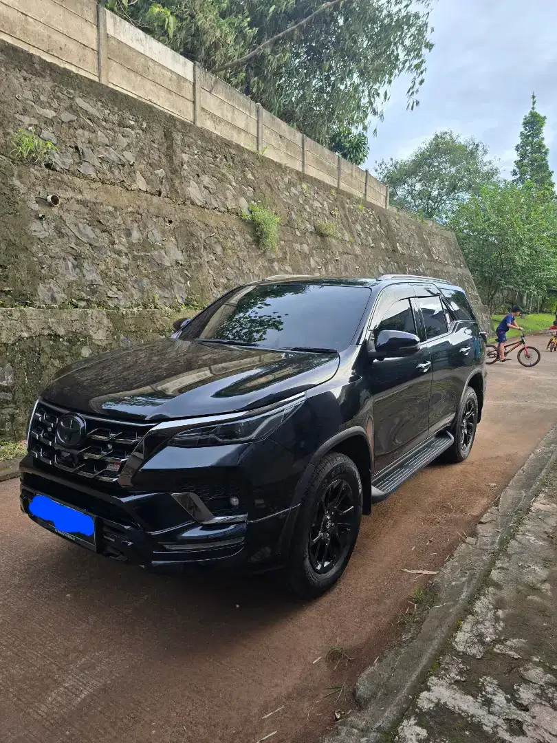 Fortuner 2.8 GR Modif harian nyaman bisa tt cash pribadi