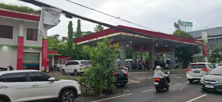 Dijual Tanah Bonus POM Bensin di jalan Sunset Road Kuta - Bali