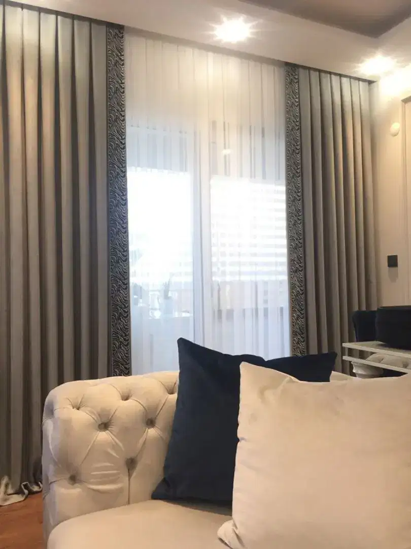 Ada banyak pilihan gordyn wallpaper dinding hordeng gorden custom blin