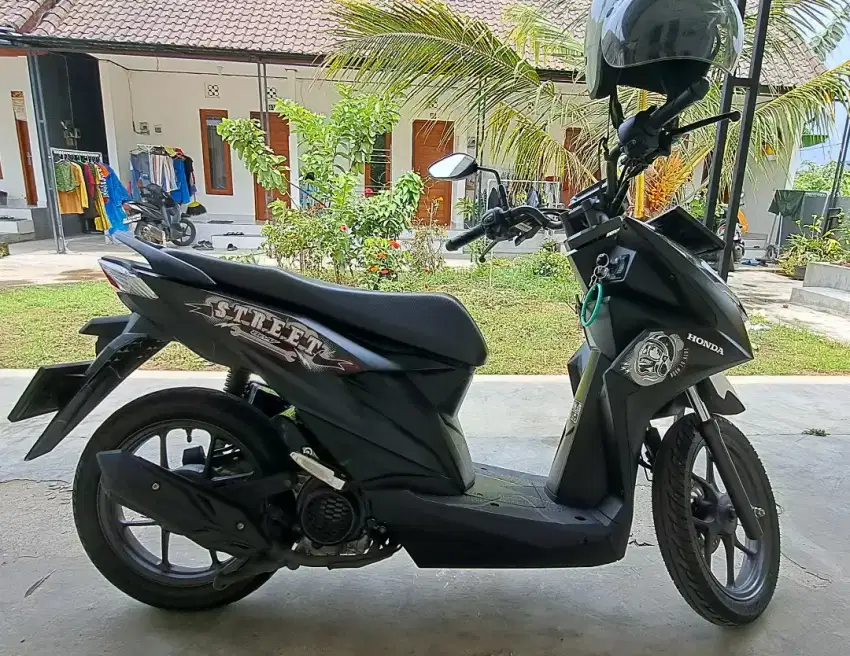 Honda BEAT STREET 2023 ( Warna Hitam)