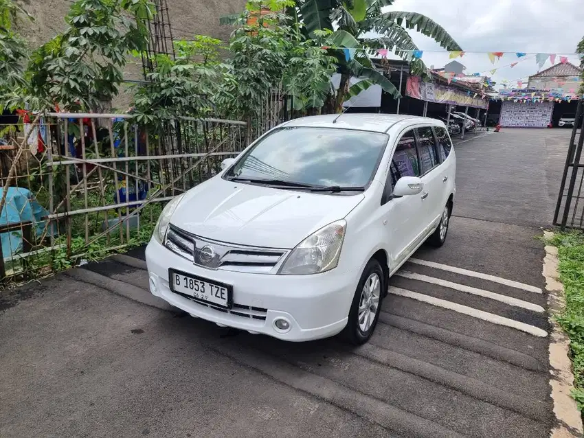 Nissan Grand Livina XV Matic 2012 Dp 7 Juta Promo