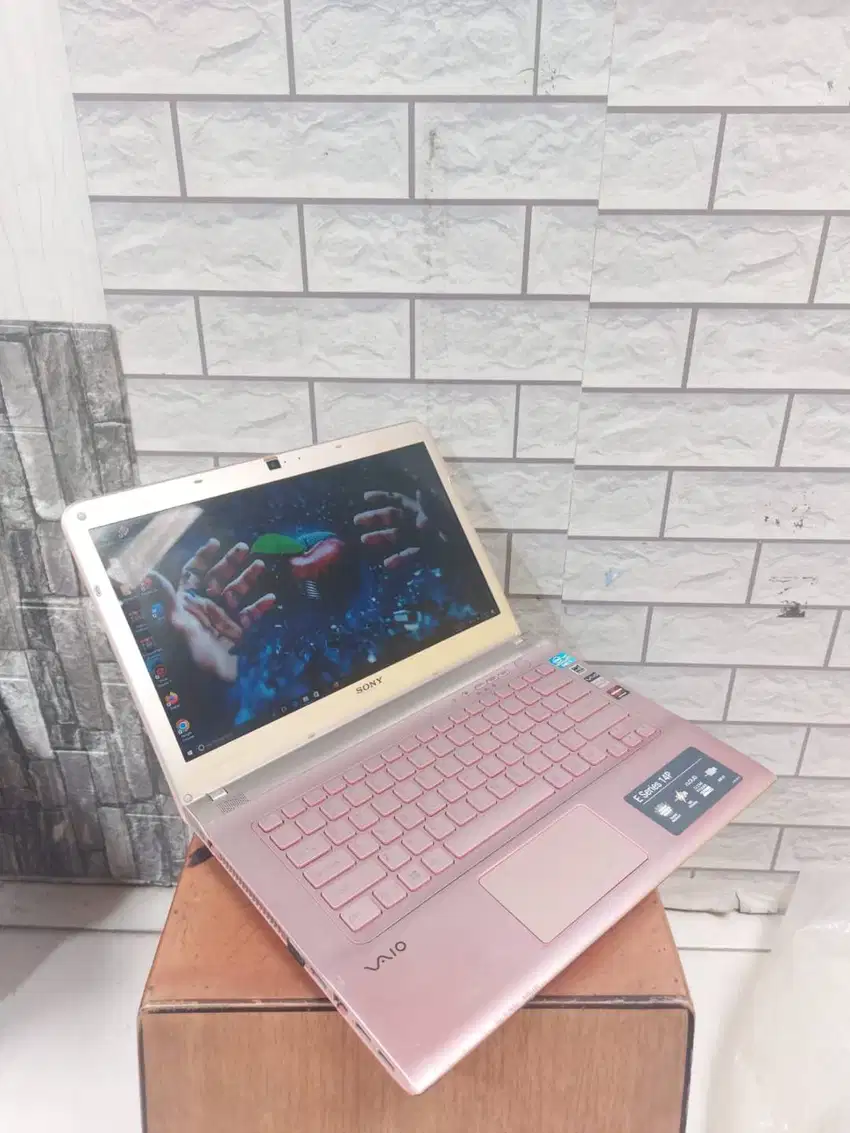 Sony Vaio SVE14A25CV Intel Core i5 Ram 4Gb HDD 750Gb Siap Pakai