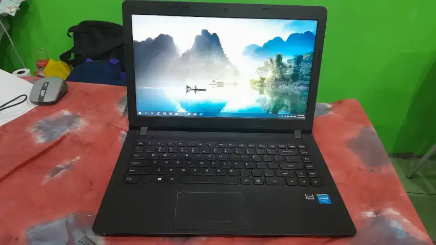 Laptop Lenovo RAM 4GB SSD 120GB