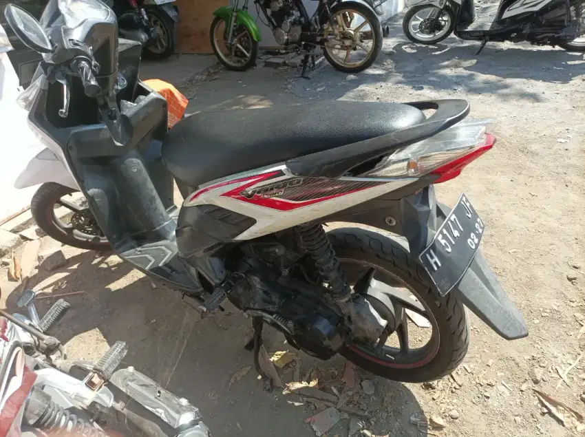 Vario Techno 110 tahun 2012