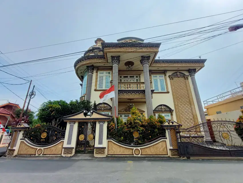 DIJUAL RUMAH MEWAH KOMPLEK PHDM IX KALIDONI PALEMBANG