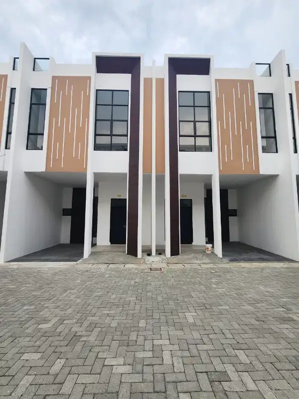 DIJUAL VILLA RUMAH TITI KUNING KOMPLEK ORCHID MEDAN