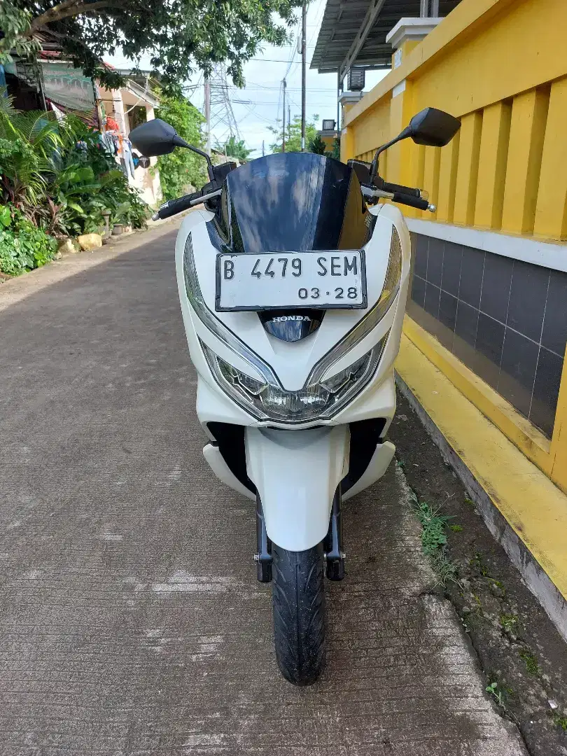 Pcx 2018 putih surat lengkap b dki selatan