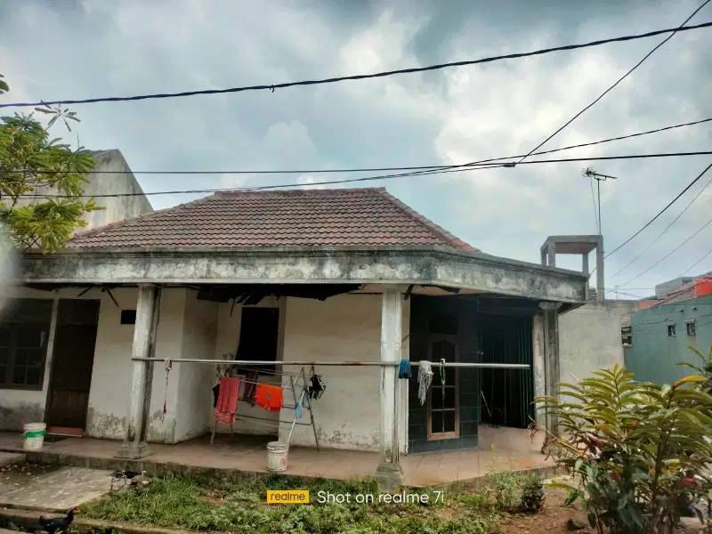 Dijual Cepat Rumah hitung tanah di Perumnas 3 Karawaci