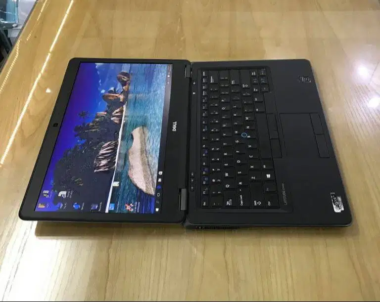 Dell Latittude E7440 Intel Core i5 Ram 8Gb Ddr3L Ssd 128Gb Siap Pakai