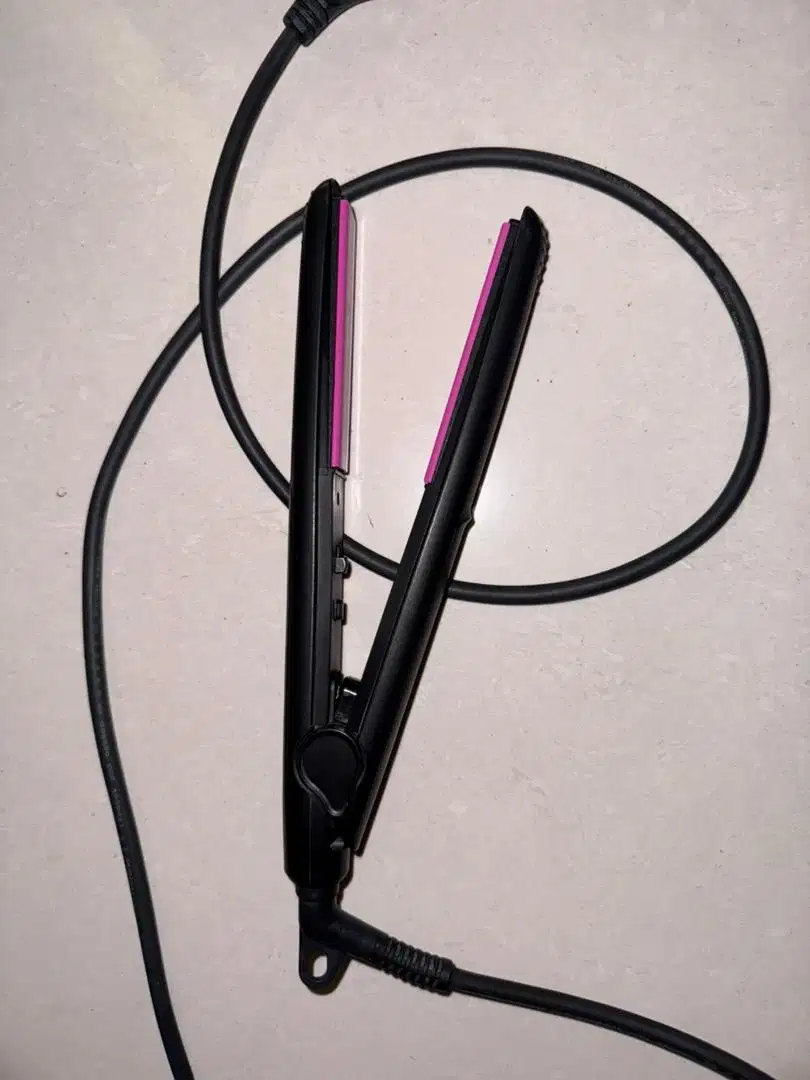 Philips Straightener StraightCare Essential (Catokan Rambut)