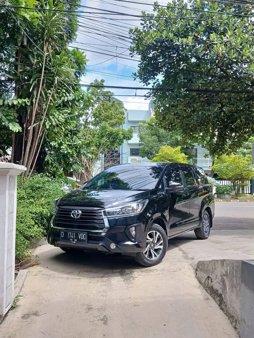 Innova 2.4 G matic Diesel 4x2 2021 hitam