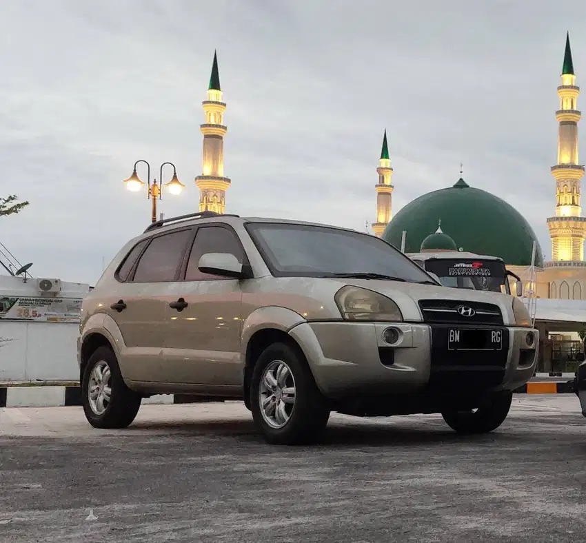 Hyundai Tucson 2.0 GLS AT tahun 2006