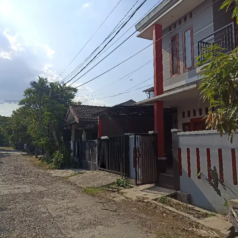 Rumah Tingkat 2 di Bukit Asri Ciomas