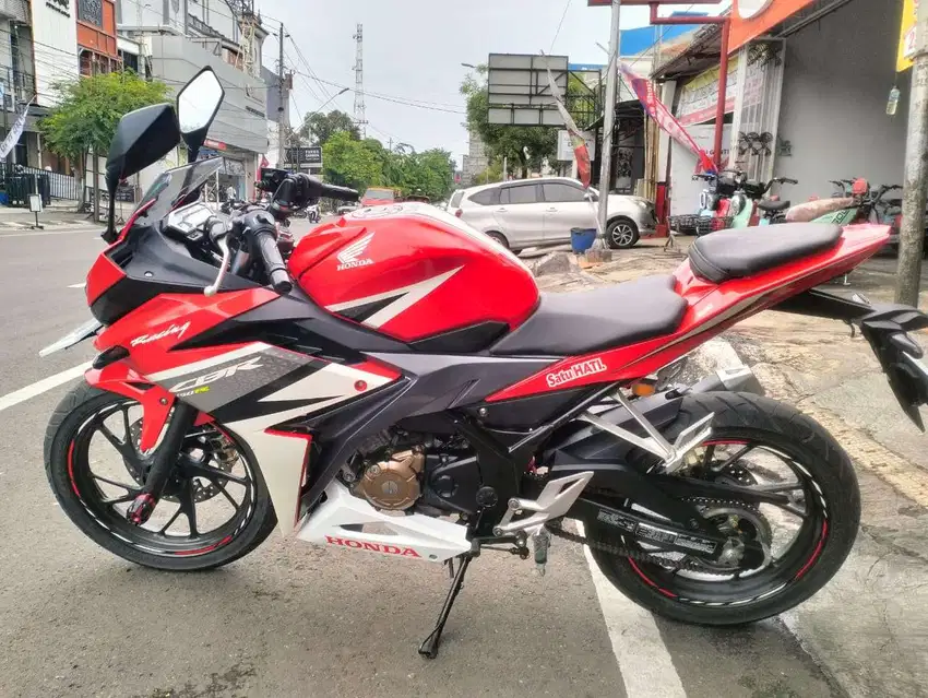 Honda CBR 150 R