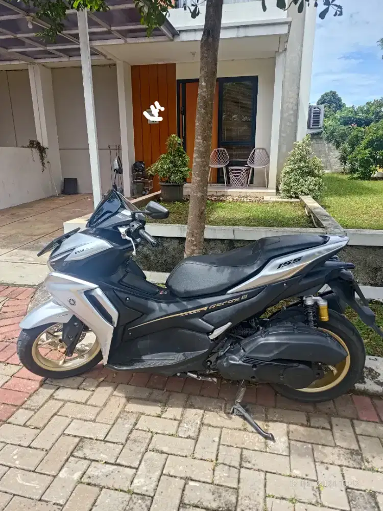 Aerox connected 2021 Silver