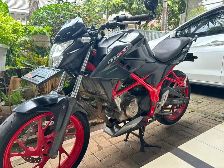 Dijual cb150r (jarang pakai)