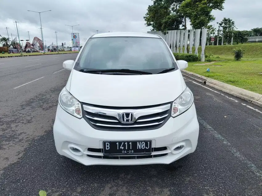 Honda Freed 1.5 SD 2014