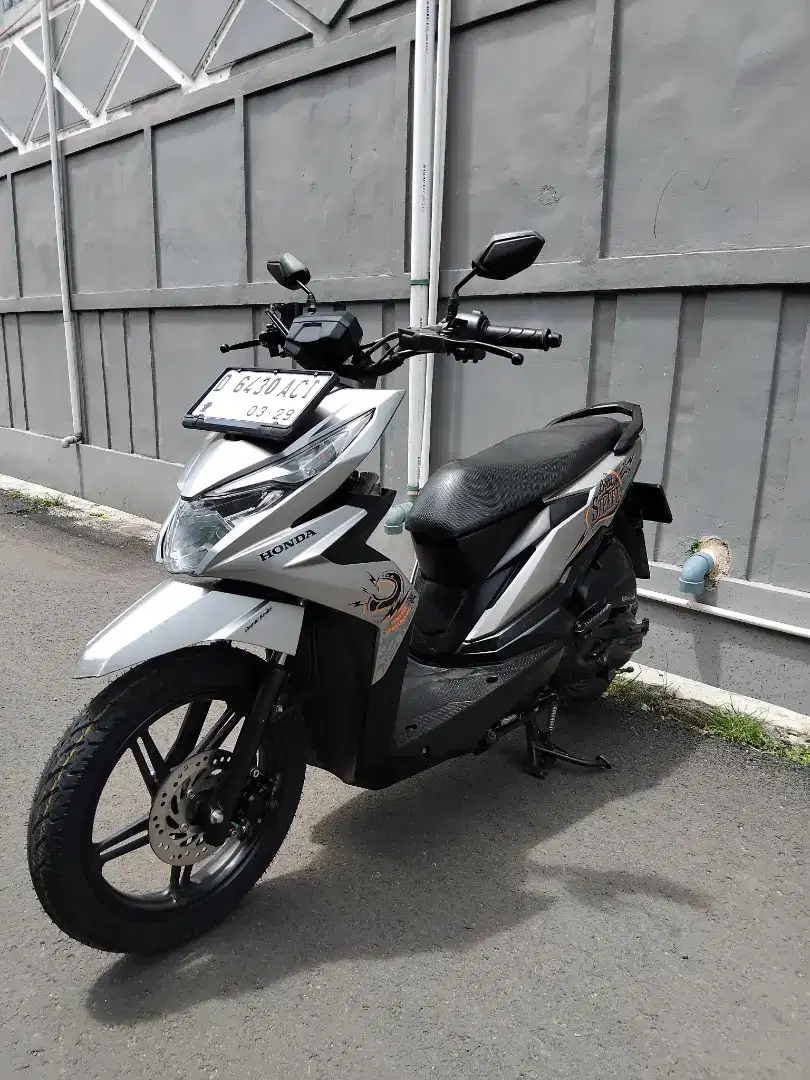 Cash / Kredit Honda Beat Street 2019