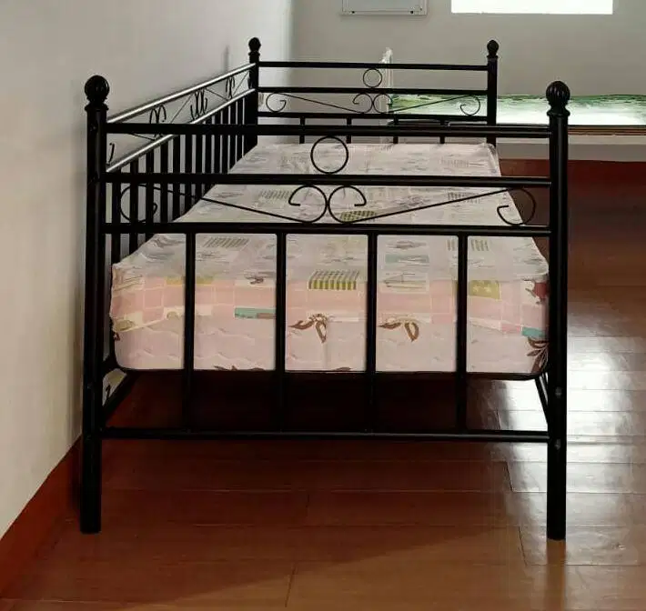 Jual CEPAT Tempat tidur kondisi bagus