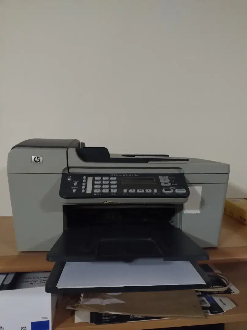 Printer merek HP Masih bagus Dan berfungsi