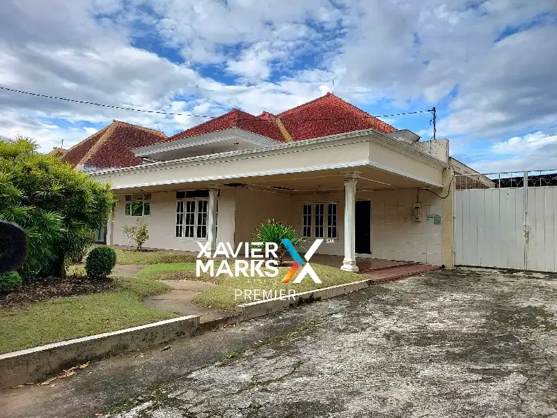 DIJUAL RUMAH DEKAT HWA IND SUTOMO MALANG,COCOK BUAT KOS DAN KANTOR DLL