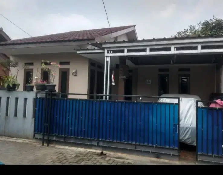 di jual rumah second lingkungan rapih rumah bersih terawat