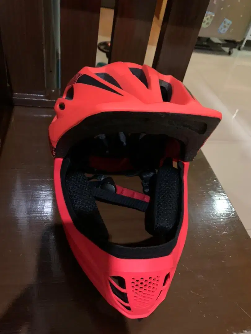 Dijual helm full face pushbike anak 2in1 warna oren