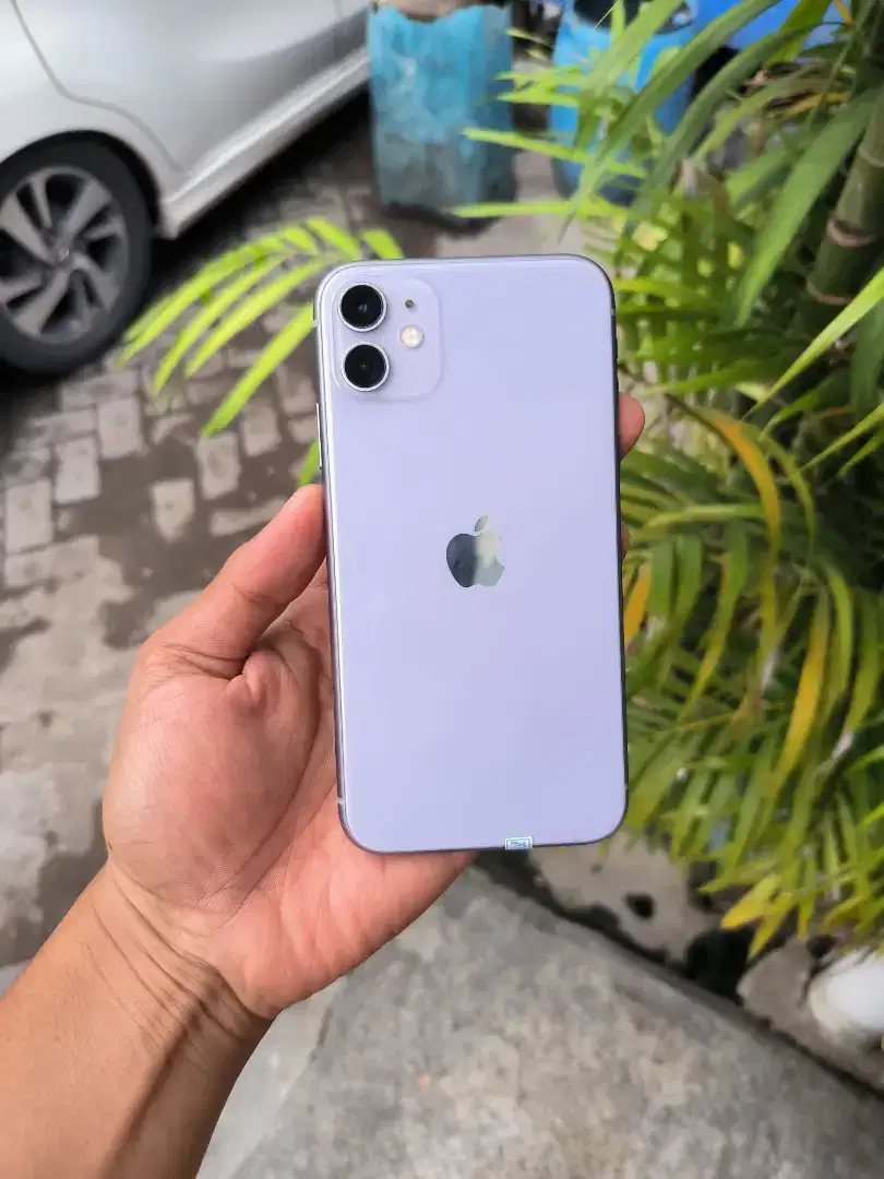 iPhone 11 64gb purple