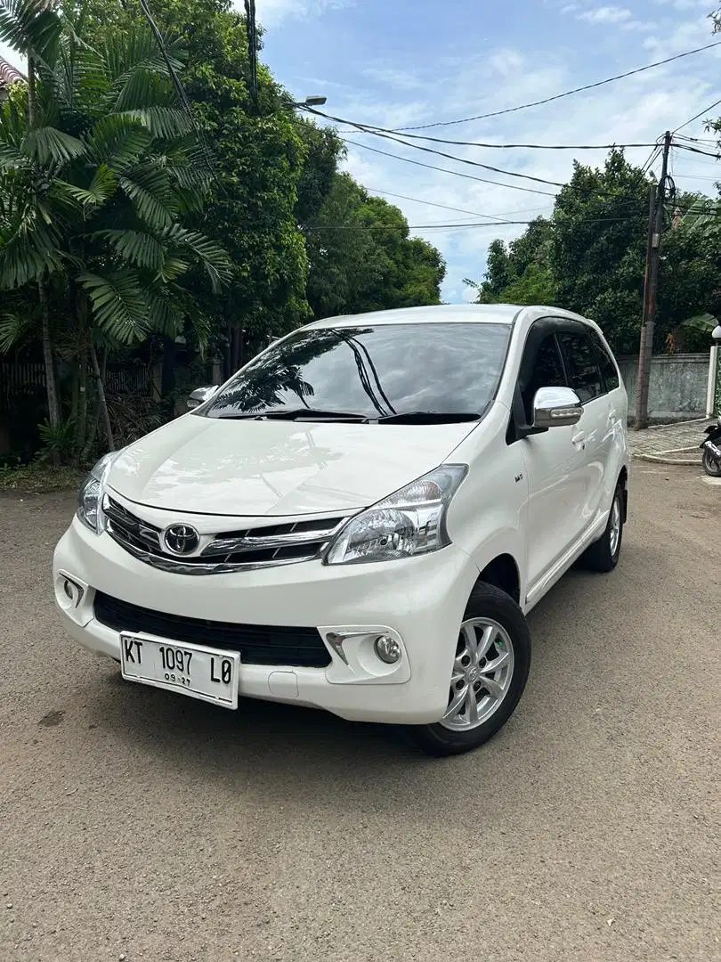 Toyota Avanza 1.3 G AT Putih