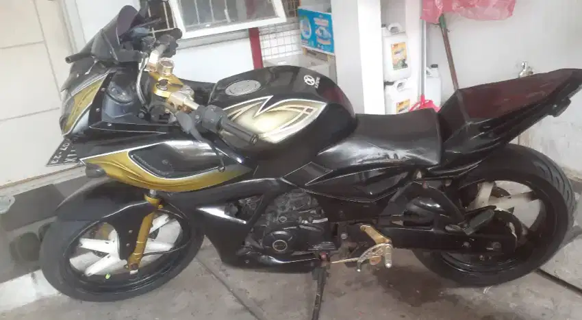 BAJAJ PULSAR 220 THN2011. Di Jual Cepat Masih Bisa Nego