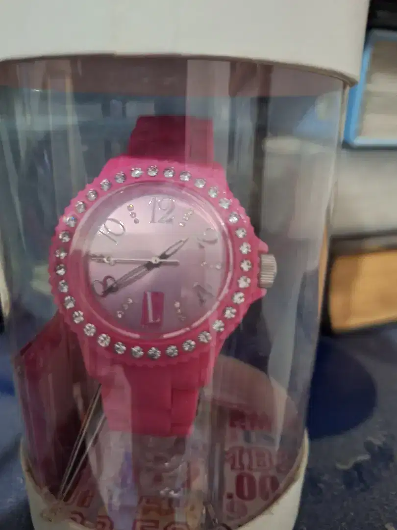 Jam tangan wanita. New