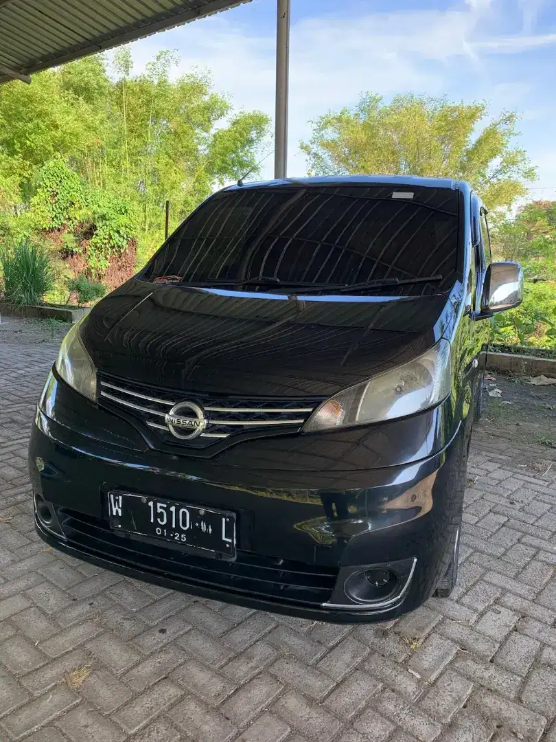 Nissan Evalia 2012 manual