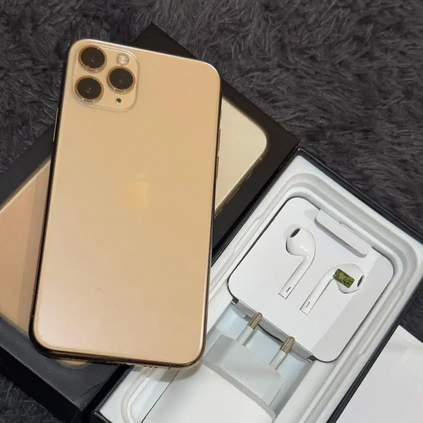 iphone 11 promax gold 256gb fullset