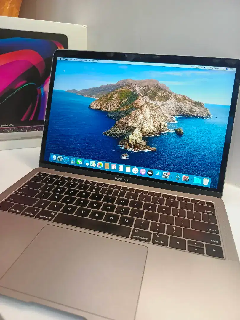 MacBook Air 2018 8/128 Grey