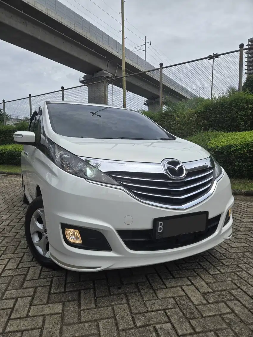 Mazda Biante 2.0sky active Putih 2015 Istimewa Good ConditioN TDP Hany