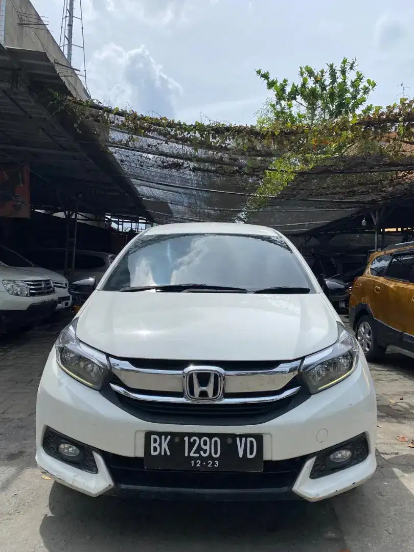 [DP 25jt] Honda Mobilio E 1.5 A/T 2018 Putih