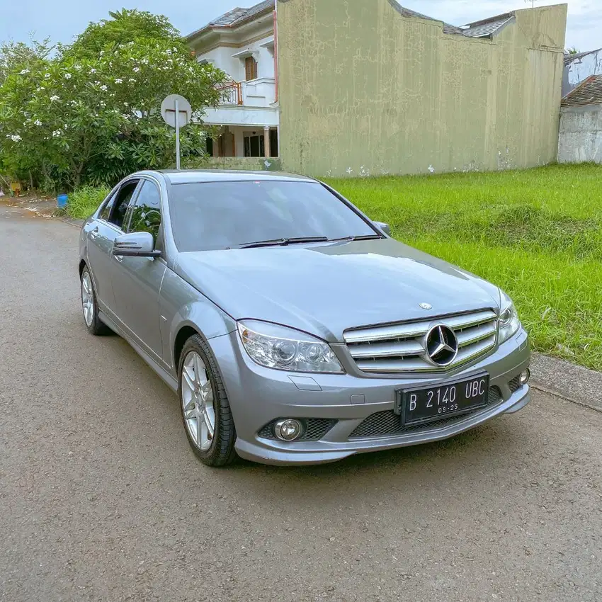 Mercedes Benz W204 C250 CGI