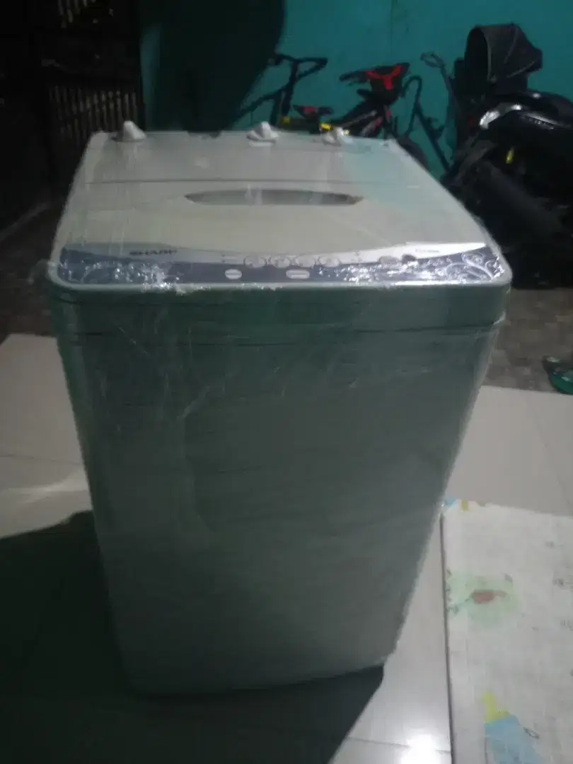 Dijual mesin cuci satu tabung merk sharp 8kg sstem manual siap garansi