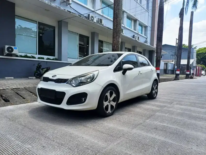 KIA RIO MOBIL BARU 0KM Matic 1.4Cc