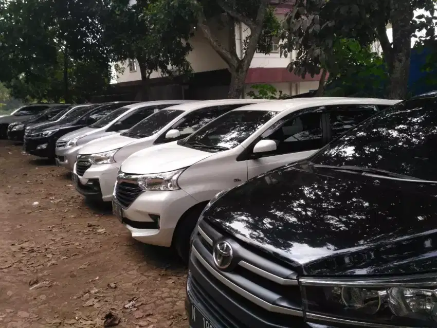 Rental mobil Sewa mobil Carter mobil malang batu bromo