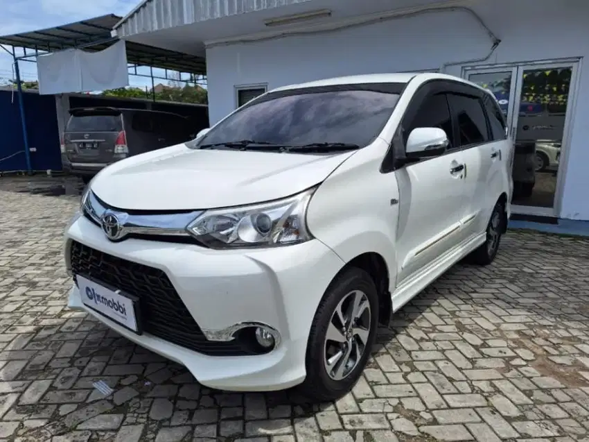 Like New-Toyota Avanza 1.5 Veloz Bensin-AT 2017