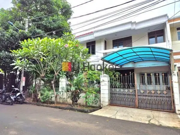 Rumah Siap huni Sudah Tinggi Dari Jalan di Janur Elok Kelapa Gading