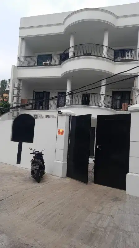 dijual kos exclusive 38 kamar BSD Tangerang selatan