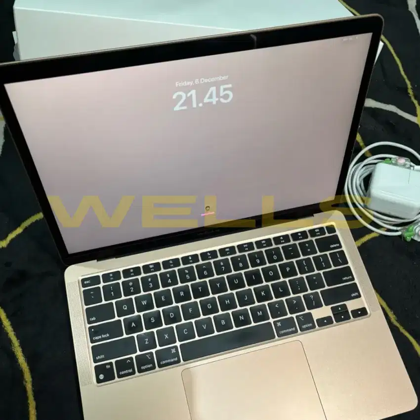 Macbook air m1 8/256, surat + kardus lengkap