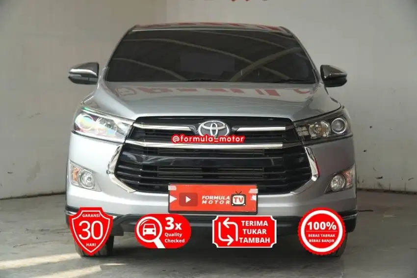 Toyota Innova 2.4 Venturer Matic AT diesel solar 2018 silver DP minim