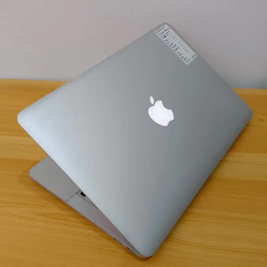 MACBOOK PRO 2015 I5 8/128 GB