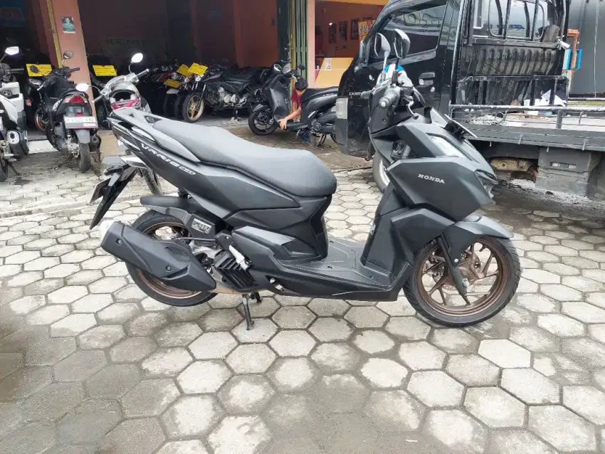 VARIO 160 ABS istimewa